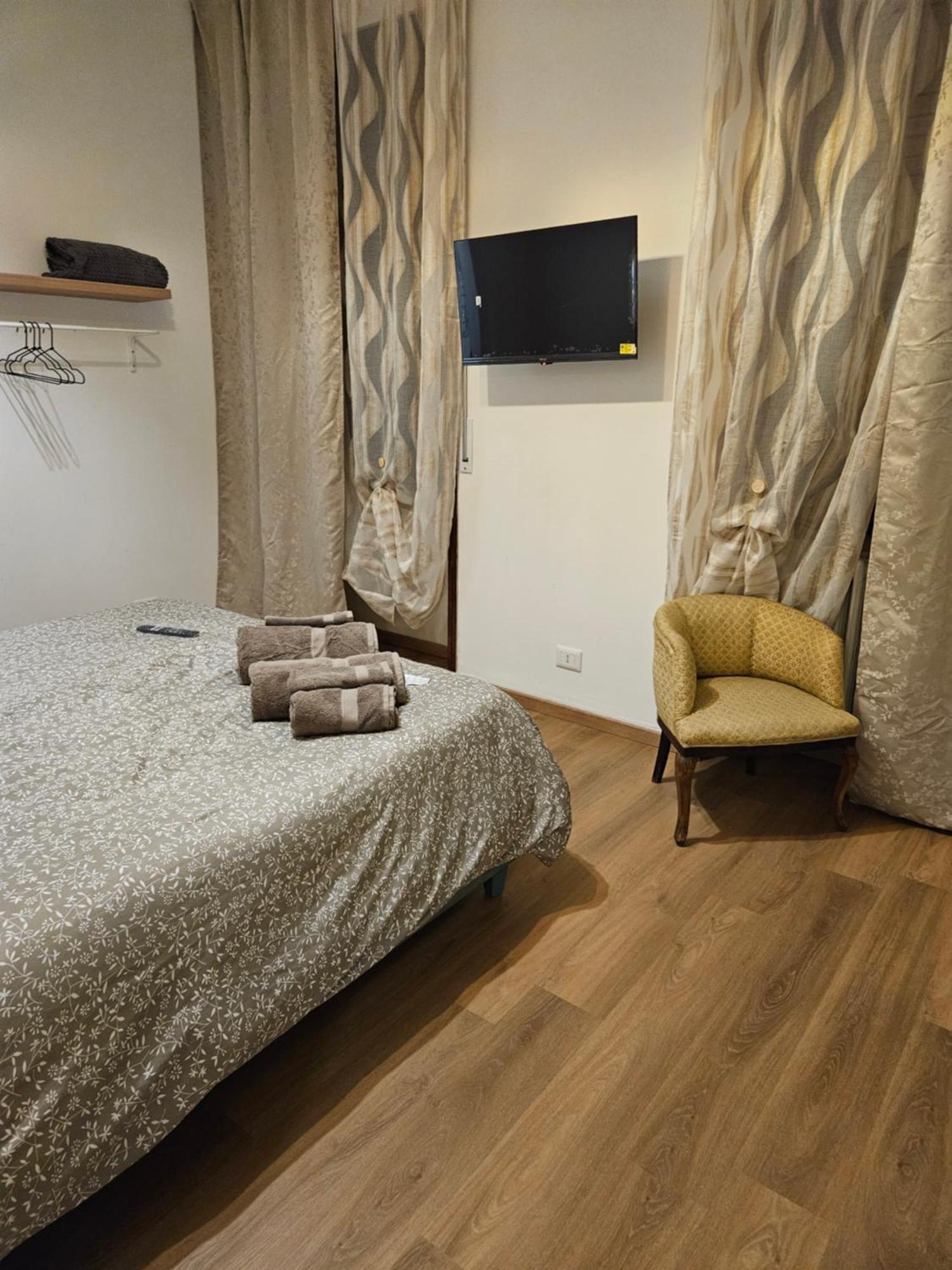 Mxp Room Busto Busto Arsizio Bagian luar foto
