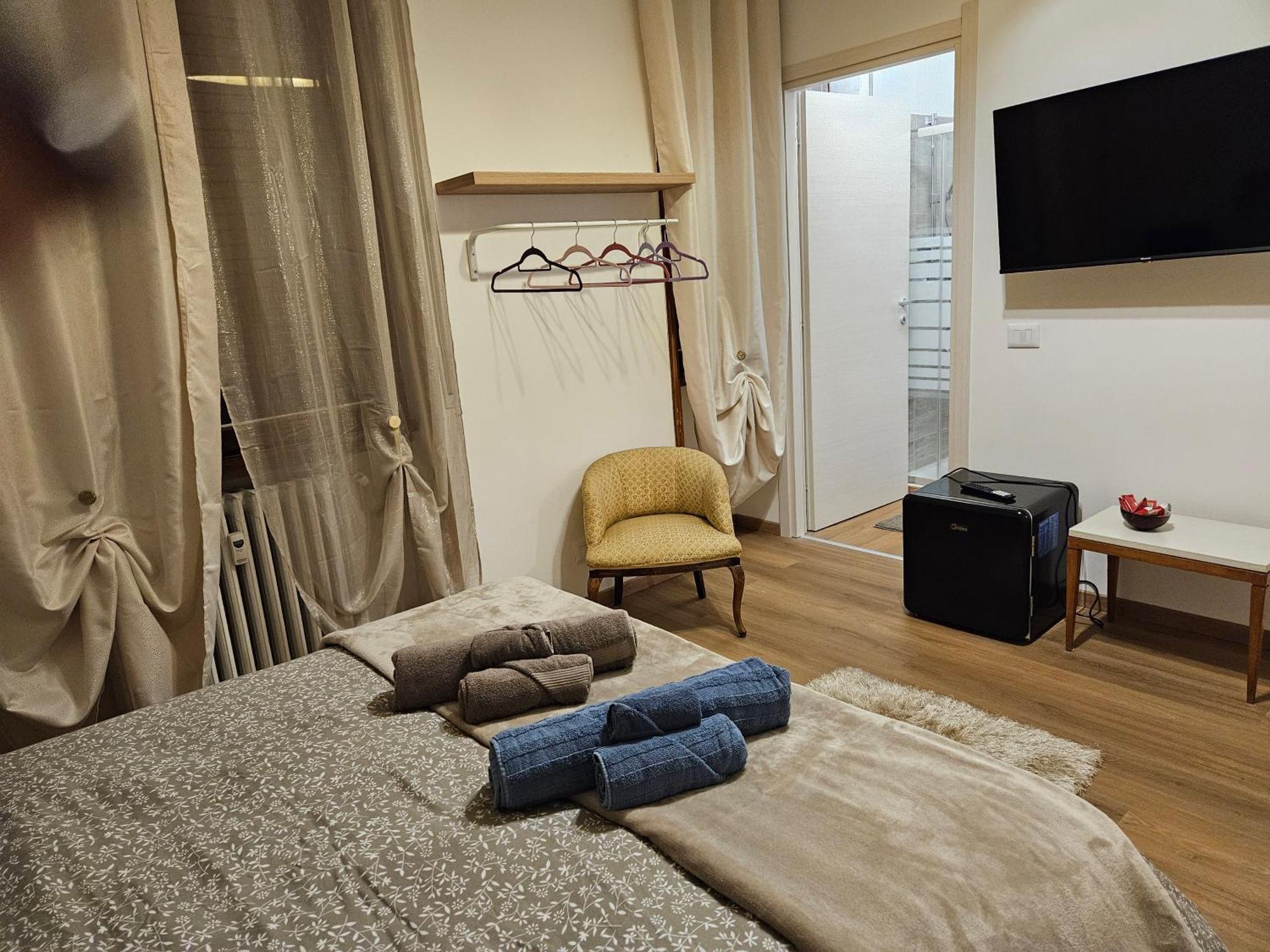 Mxp Room Busto Busto Arsizio Bagian luar foto